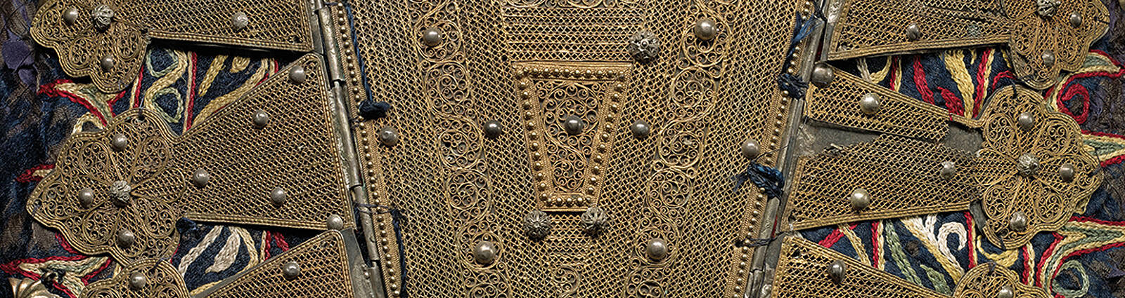 About a Coronation Cloak from Ethiopia 